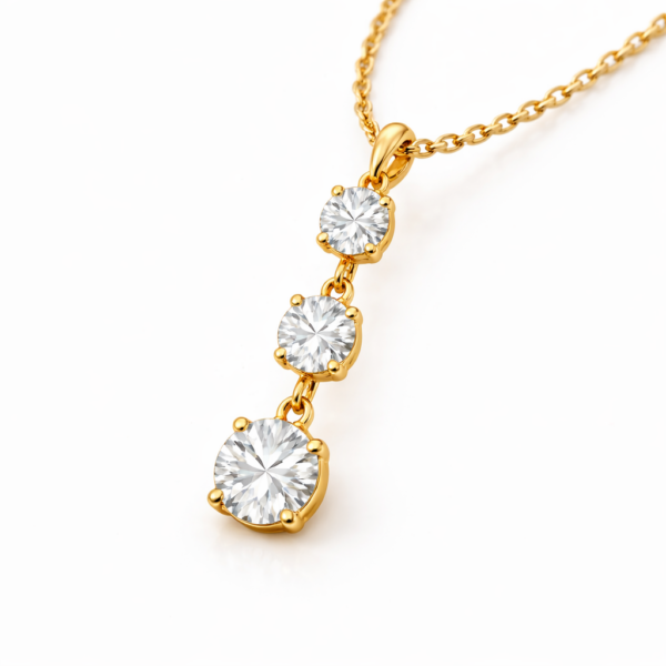 mira-necklace-gold-2-detail-shot